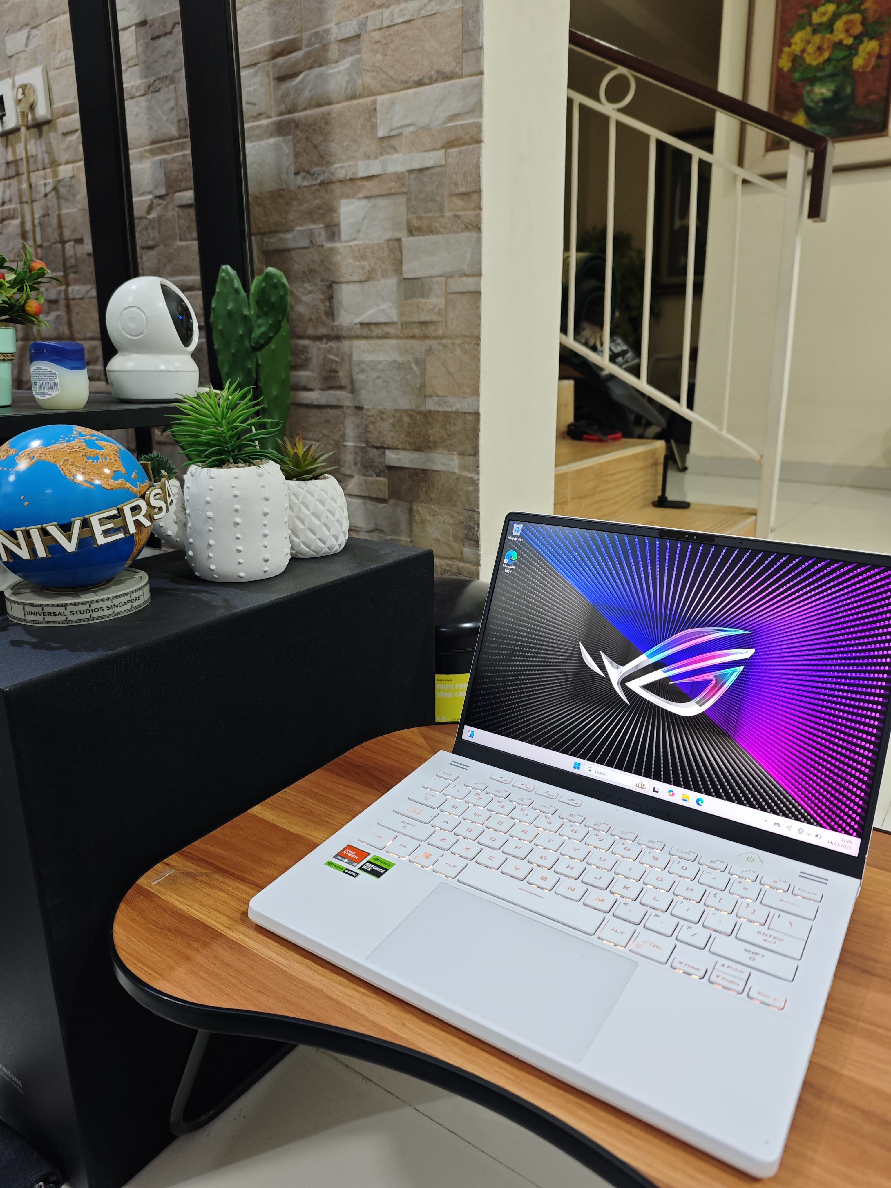 ASUS ROG Zephyrus G14